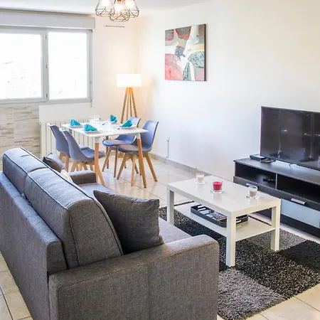 Petit Nid Douillet Apartmán Décines-Charpieu