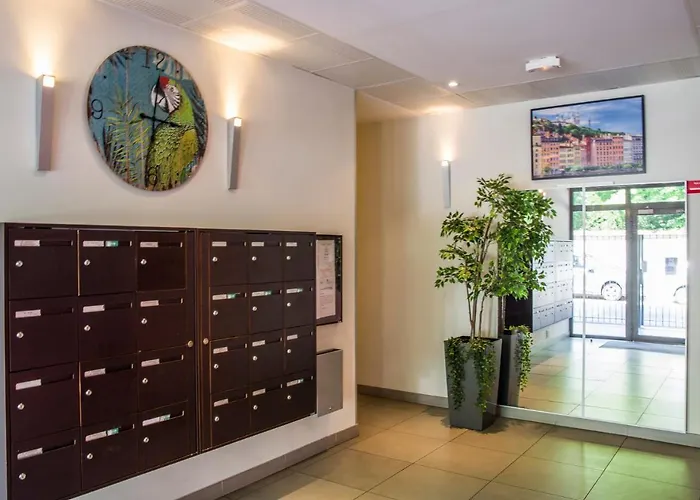 Petit Nid Douillet Apartamento Décines-Charpieu